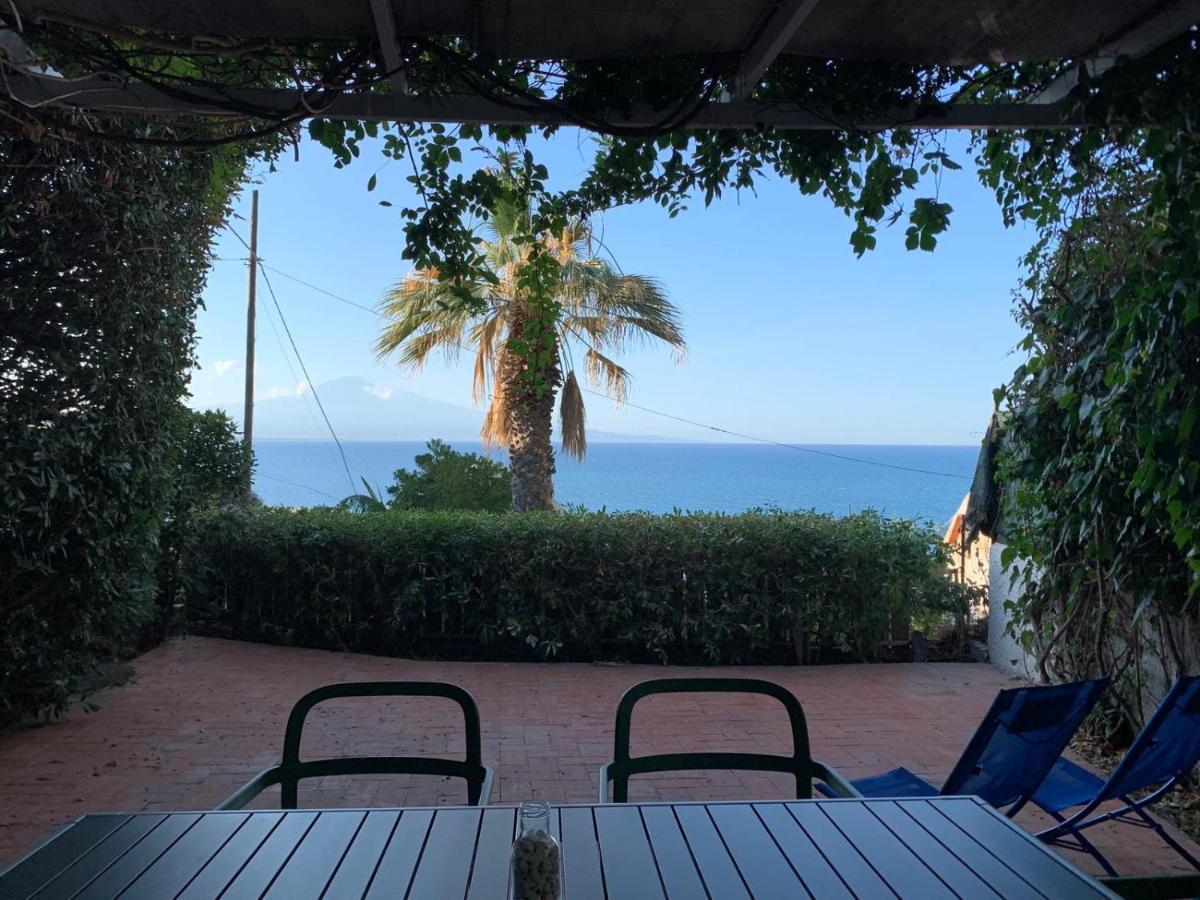 Tambu A Mare Villa Аугуста Екстериор снимка